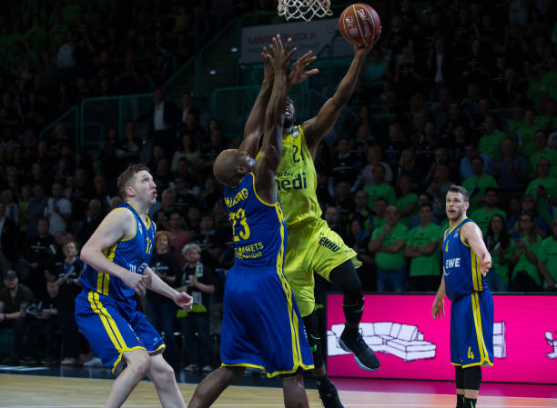 是外界对他 是外界对他