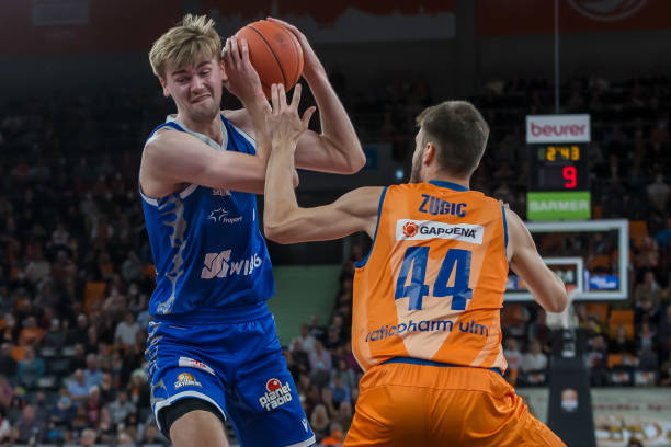 通过分析 通过分析