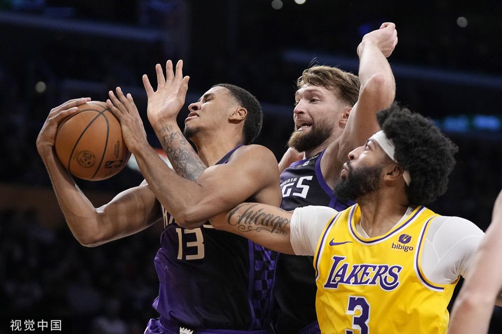 随着时间的 随着时间的